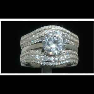 5.65 ctw lady’s ring set